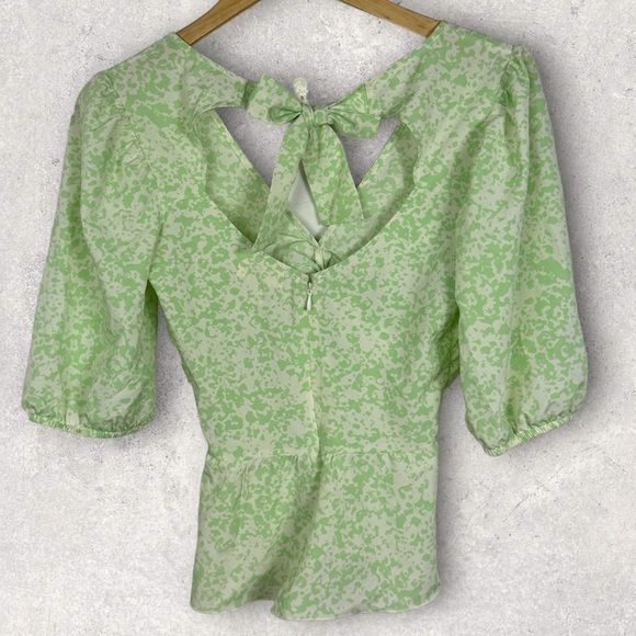 NEW Nordstrom Twist Front Tie Back Top Green Hawn Texture Size XS Cutout Blouse - Picture 5 of 14